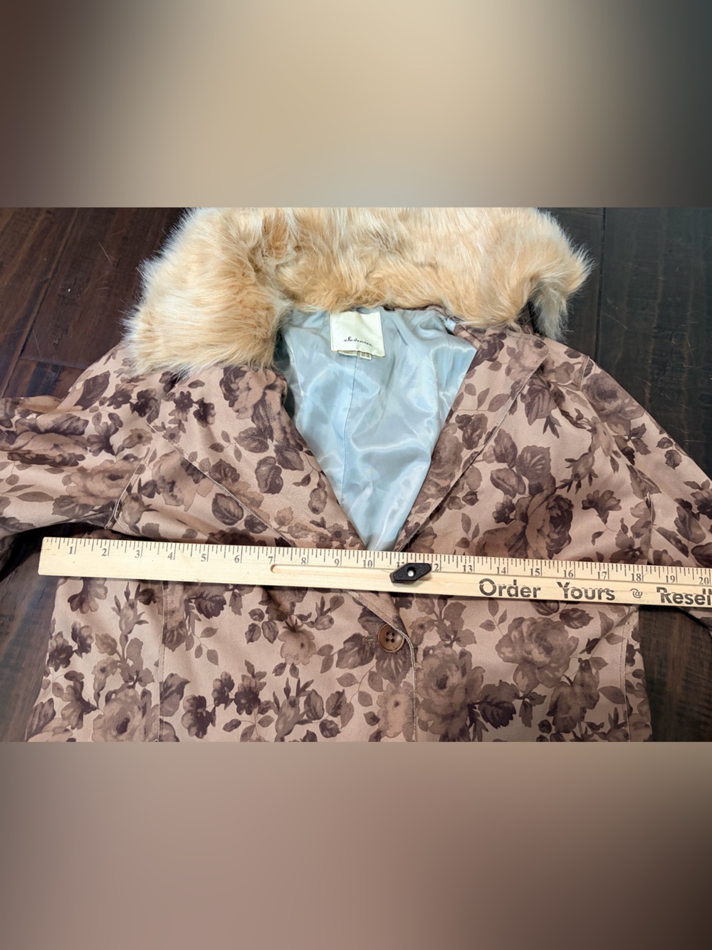 elevenses Faux Fur Trim Coat in tan and Beige - Picture 4 of 5
